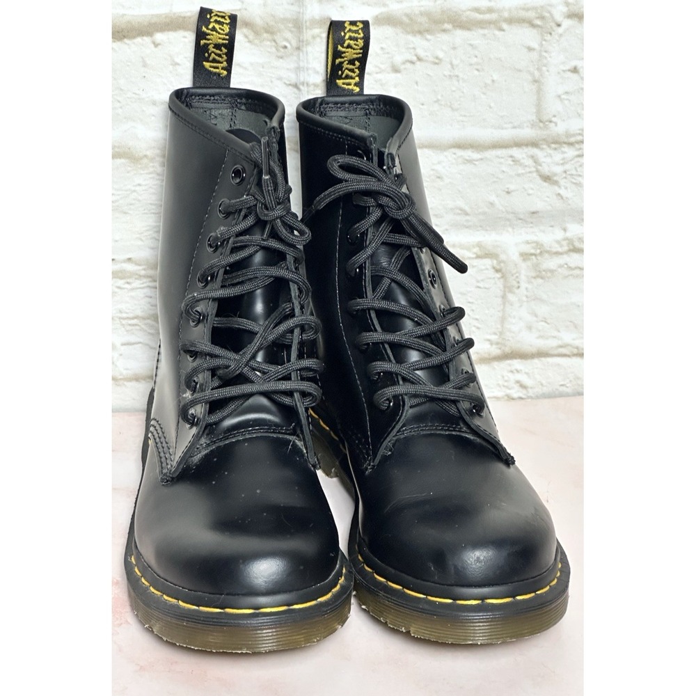 Dr. Martens Women's 1460W Original Smooth Leather Lace Up Boots - Black, Size 7 - Picture 3 of 16